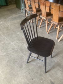 Spijlenstoelen Ton Ironica Thonet Hay zwart