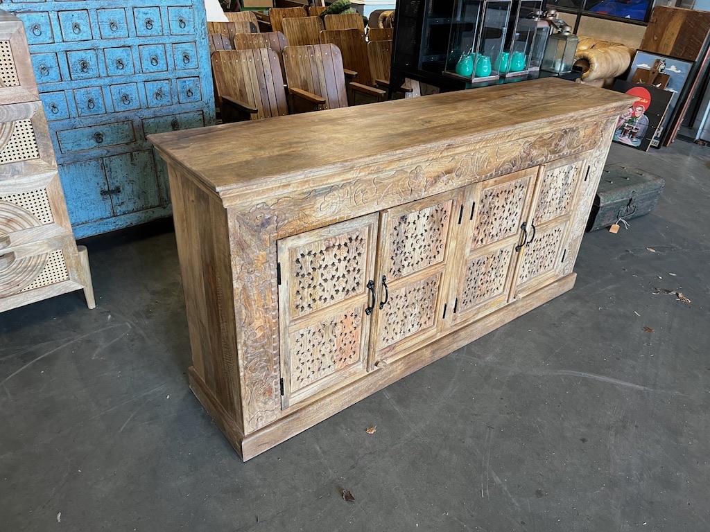 Uniek Nieuw Dressoir IBiza/Boho met de hand uitgesneden