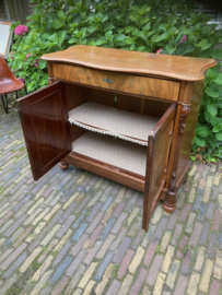 Antiek Mahonie Houten Biedermeier Kastje