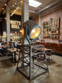 Zeer grote Industriele Lamp/Zoeklicht op Metalen Onderstel