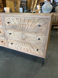 Uniek Nieuw Dressoir IBiza/Boho met de hand uitgesneden