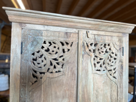 Handgesneden Kast uit India Uniek exemplaar Ibiza/Boho Nieuw