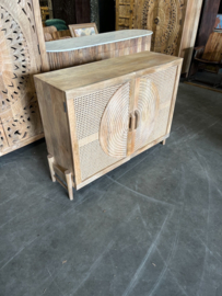 Kast/Dressoir Hout en Webbing mooi in Ibiza/Boho interieur