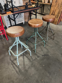 Zeer Unieke Industriele barkrukken verstelbaar oud groen