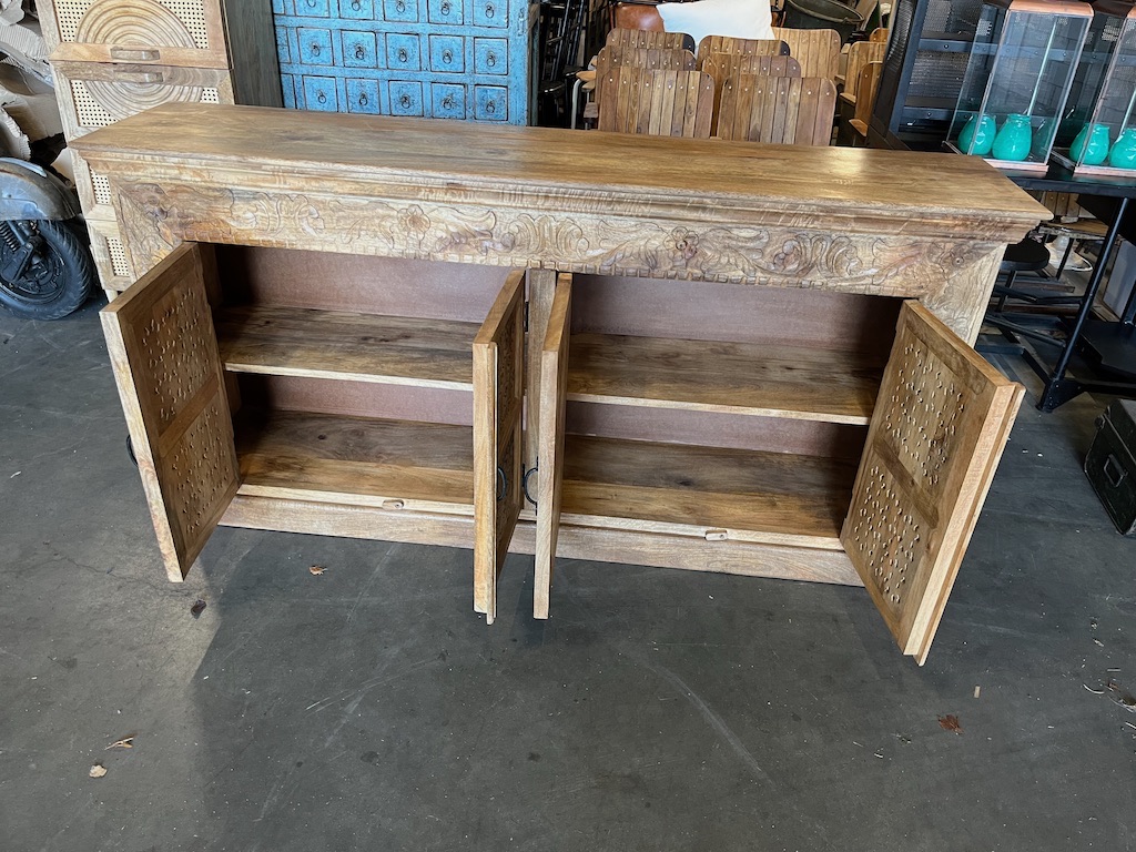 Uniek Nieuw Dressoir IBiza/Boho met de hand uitgesneden