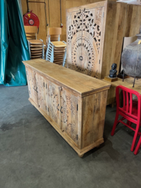 Uniek Nieuw Dressoir IBiza/Boho met de hand uitgesneden