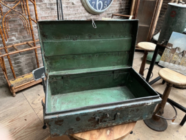 Antieke Metalen koffers uit India pracht Patina van ouderdom