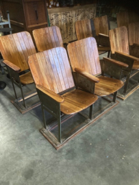Oude Industriele/Vintage Bioscoopbankjes/Theaterbankjes