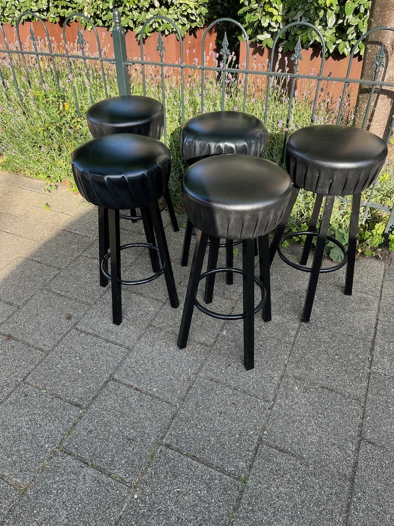 Zeer fraaie barkrukken in zeer goede staat