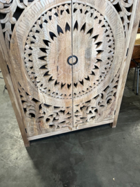 Handgesneden Kast uit India Uniek exemplaar Ibiza/Boho Nieuw