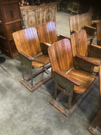Oude Industriele/Vintage Bioscoopbankjes/Theaterbankjes