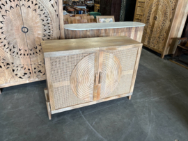 Kast/Dressoir Hout en Webbing mooi in Ibiza/Boho interieur