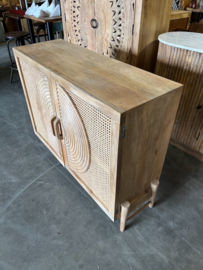 Kast/Dressoir Hout en Webbing mooi in Ibiza/Boho interieur