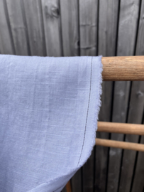 Cielo blue 165 lightweight linen