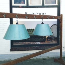 Industrial pendant light