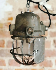 Industrial bully lamp