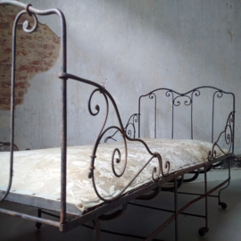 Antique wrought iron bed