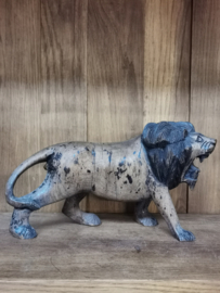 antique wooden lion sculpture