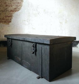 Montigny gunner transport chest