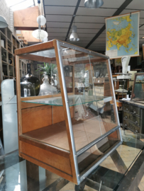 Vintage bakery diplay cabinet