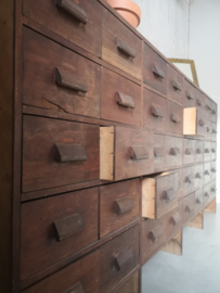 Wooden drawer cabinet