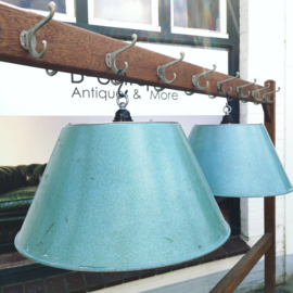 Industrial pendant light