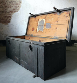Montigny gunner transport chest