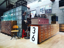 Old shopcounter