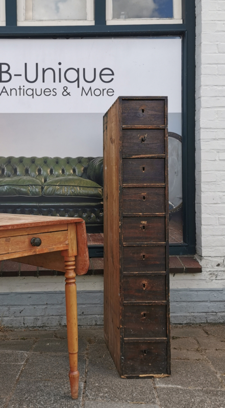 Antique wooden drawercabinet