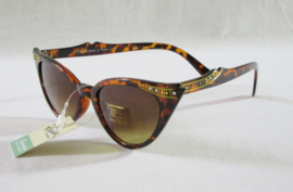 VINTAGE CAT EYE SUNGLASSES. BROWN