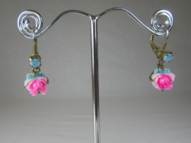 EARRINGS WITH ROSE PENDANT