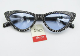 CATEYE SUNGLASSES. DOTTED BLACK