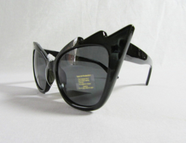 GOTHAM CAT SUNGLASSES. BLACK