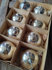 Set 8 oude grote kerstballen