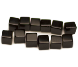 Onyx zwart kubus kralen 6 x 6 mm , per stuk