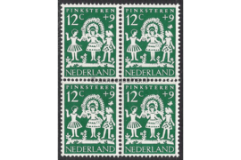 Nederland NVPH 762 Postfris (12+9 cent) (Blokje van vier) Kinderzegels, folklore 1961