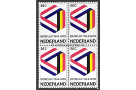 Nederland NVPH 930 Postfris (25 cent) (Blokje van vier) Benelux 1969