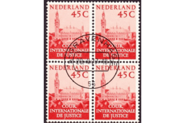 Nederland NVPH D42 Gestempeld (45 cent) (Blokje van vier)Aanvullingswaarden Vredespaleis 1977