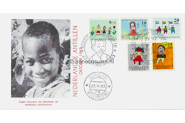 Nederlandse Antillen NVPH E27e (Uitgave met foto kind zwart-wit) Onbeschreven 1e Dag-enveloppe Kinderpostzegels. Kindertekeningen 1963