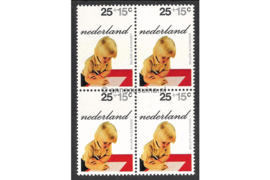 Nederland NVPH 1020 Postfris (25 + 15 cent) (Blokje van vier) Kinderzegels, prinsen 1972