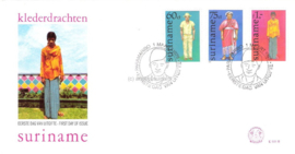 Republiek Suriname Zonnebloem E21 A en B Onbeschreven 1e Dag-enveloppe Surinaamse klederdrachten op 2 enveloppen 1977