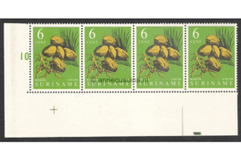 Suriname NVPH 359 Postfris (6 cent) (Blokje van vier) Inheemse vruchten en gewassen 1961