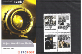Nederland NVPH M320a+b (PZM320a+b) Postfris Postzegelmapje 50 jaar World Press Photo 2005