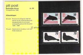 Nederland NVPH M32 (PZM32) Postfris Postzegelmapje Bedreigde dieren 1985