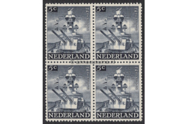 Nederland NVPH 431 Postfris (5 cent) (Blokje van vier) Bevrijdingszegels 1944-1946