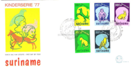 Republiek Suriname Zonnebloem E18 A Onbeschreven 1e Dag-enveloppe Toeslag ten bate van het kind 1977