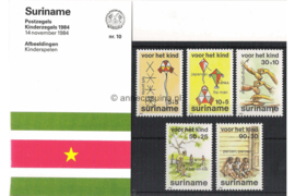 Republiek Suriname Zonnebloem Presentatiemapje PTT nr 10 Postfris Postzegelmapje Kinderzegels met toeslag ten bate van het kind 1984