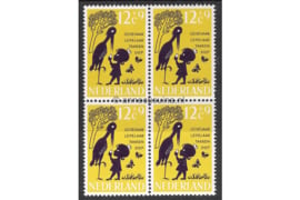 Nederland NVPH 805 Postfris (12 + 9 cent) (Blokje van vier) Kinderzegels, kinderrijmpjes 1963
