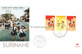 Suriname (Palmboom) NVPH E50 (E50P) Onbeschreven 1e Dag-enveloppe Blok Kinderpostzegels. Verschillende feesten 1966