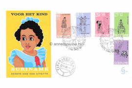 Suriname (Lion) NVPH E64 (E64L) Onbeschreven 1e Dag-enveloppe Kinderpostzegels 1968